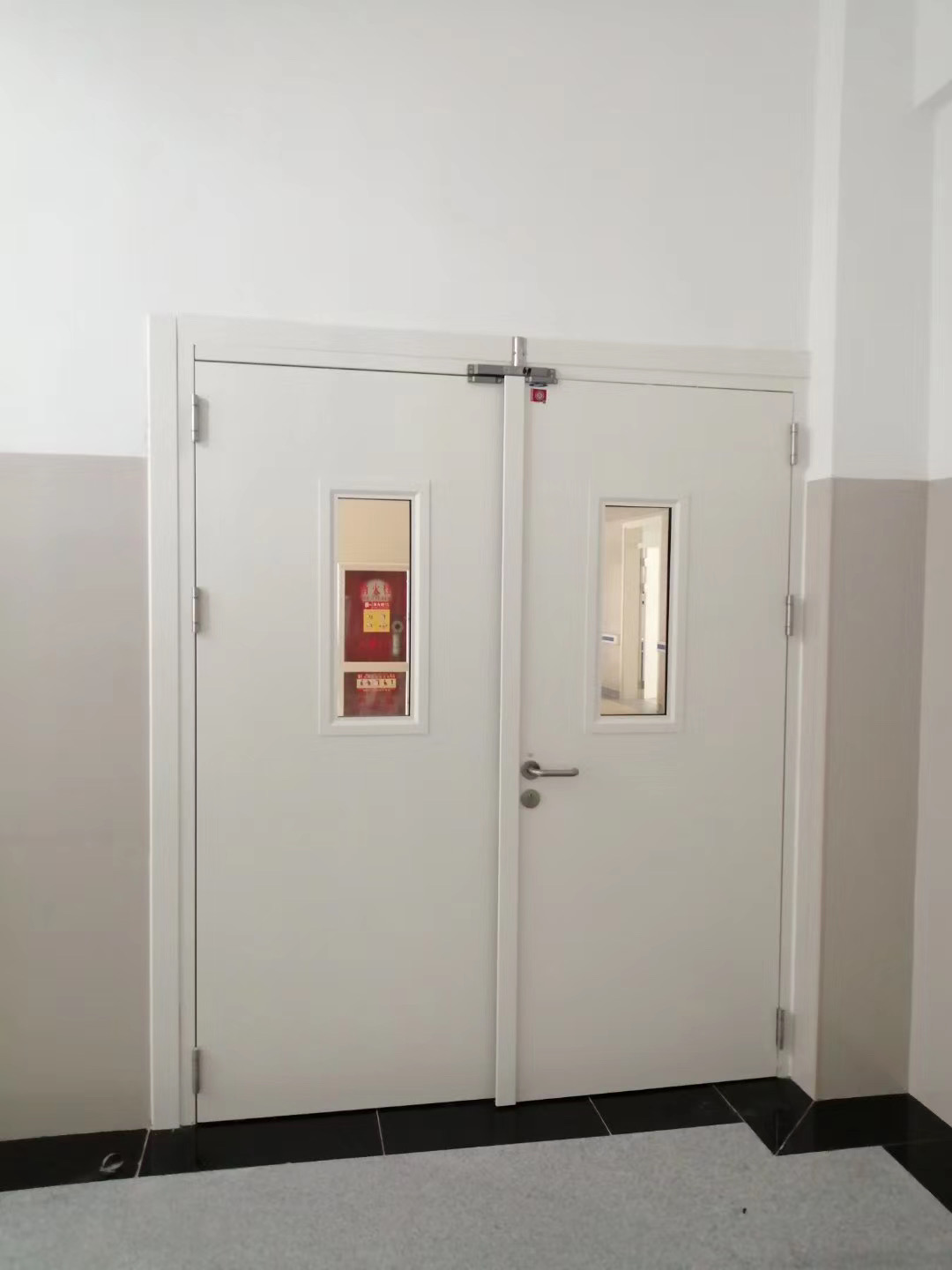 諾沃芬防火門